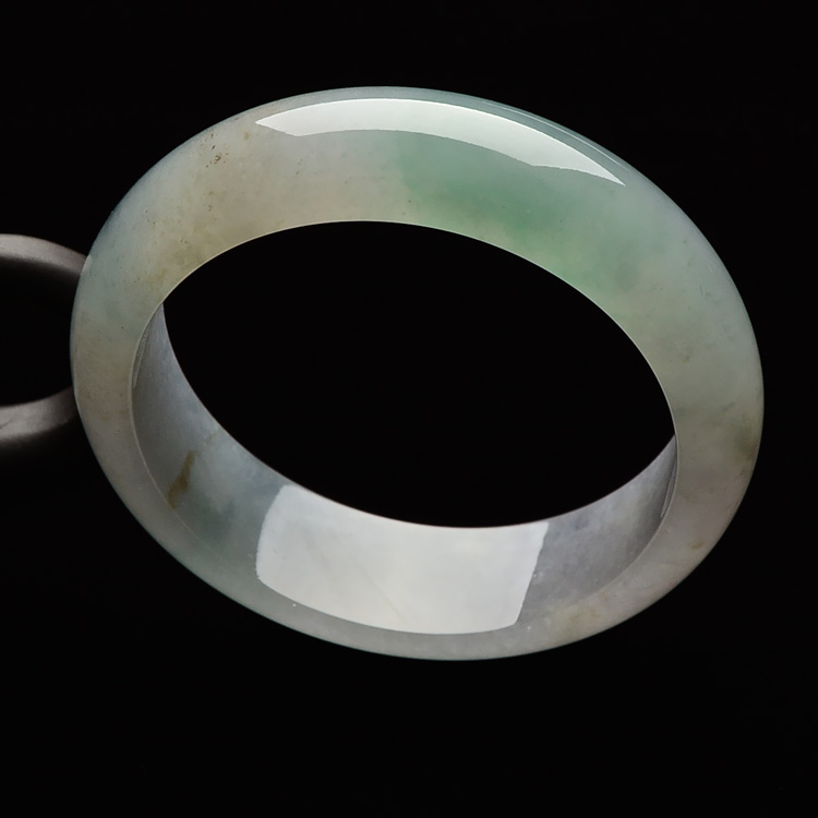 （超值推荐）糯冰种晴水略飘花手镯（58.8mm）