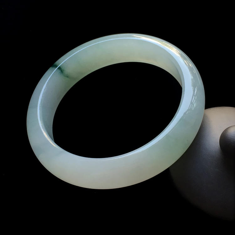 （超值推荐）糯冰种飘花手镯（57.6mm）