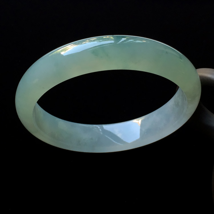 （超值推荐）糯冰种飘花手镯（57mm）