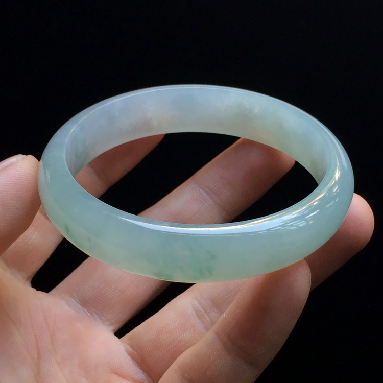（超值推荐）糯冰种飘花手镯（57mm）