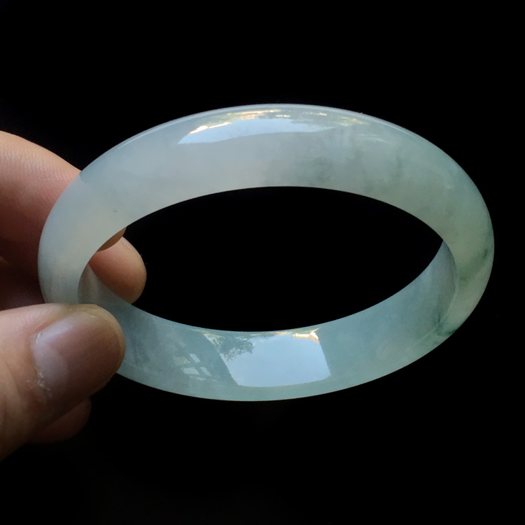 （超值推荐）糯冰种飘花手镯（57mm）