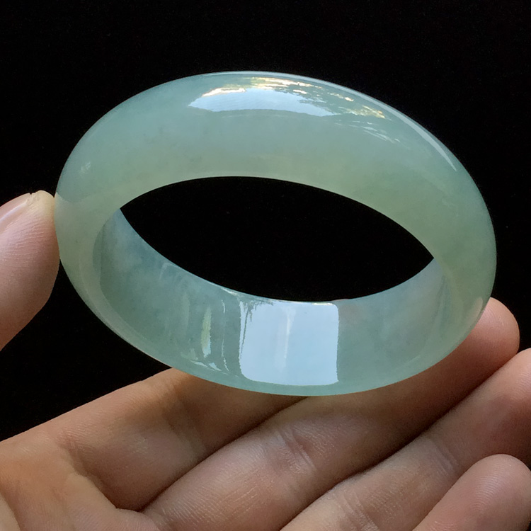 （超值推荐）糯冰种晴水贵妃镯（56.6mm-50.9mm）