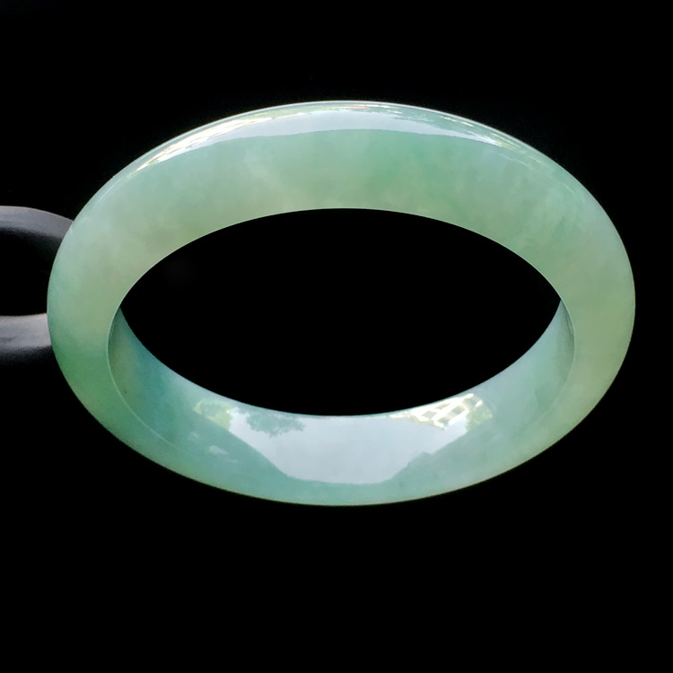 （超值推荐）糯冰种晴水手镯（57.6mm）