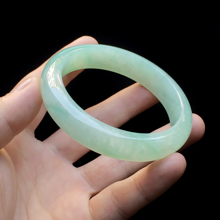 （超值推荐）糯冰种晴水手镯（57.6mm）