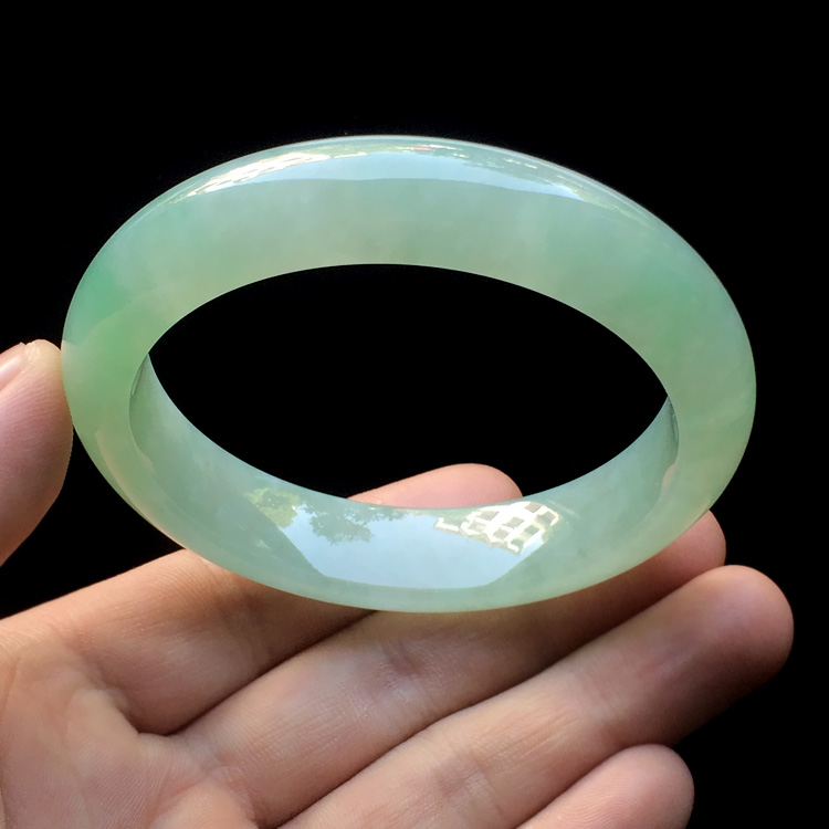（超值推荐）糯冰种晴水手镯（57.6mm）