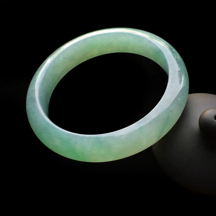 （超值推荐）糯冰种晴水手镯（57.6mm）