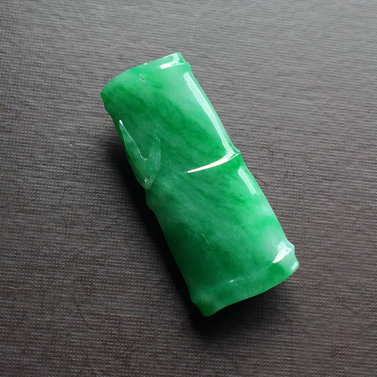 （超值推荐）糯冰种翠色节节高挂件