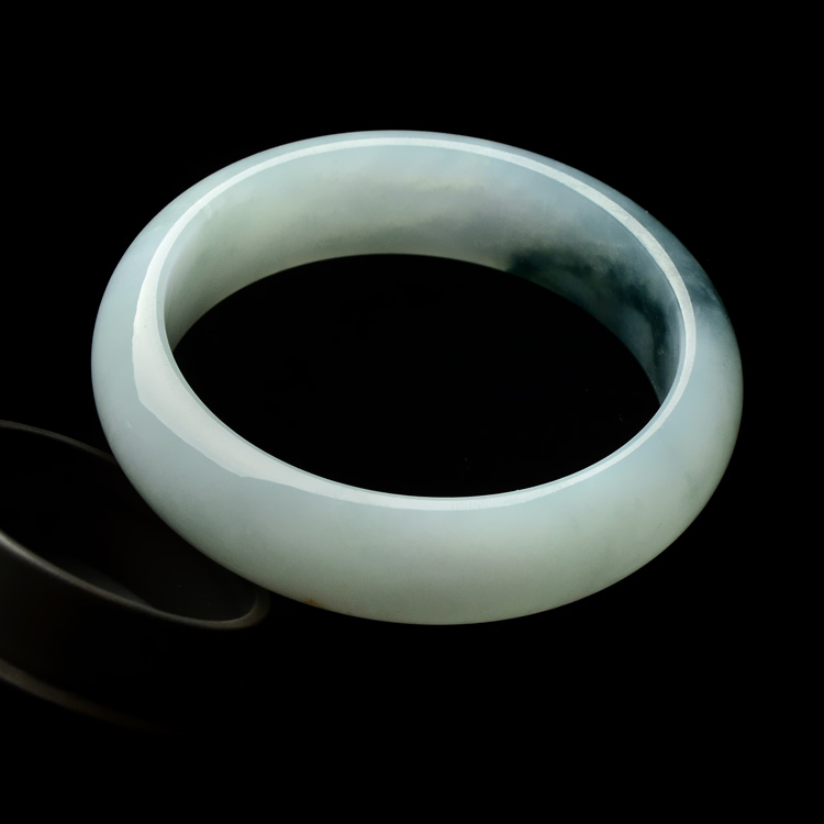 糯冰种飘花略带黄翡手镯（59.1mm）