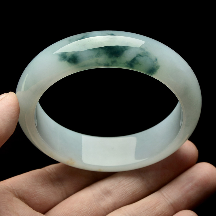 糯冰种飘花略带黄翡手镯（59.1mm）