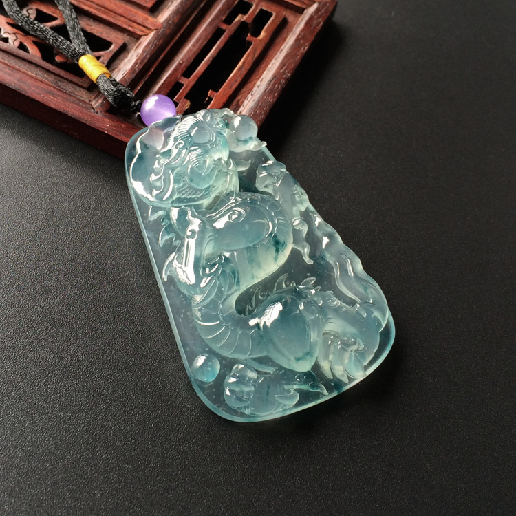 (超值推荐)冰玻种飘蓝花龙牌挂件