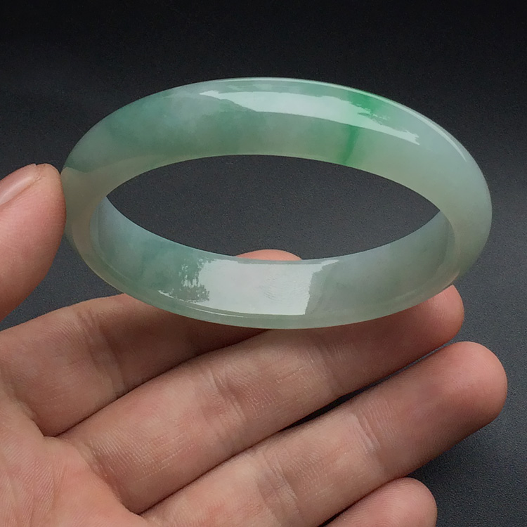 （超值推荐）糯冰种飘翠贵妃镯（55mm-48.1mm）