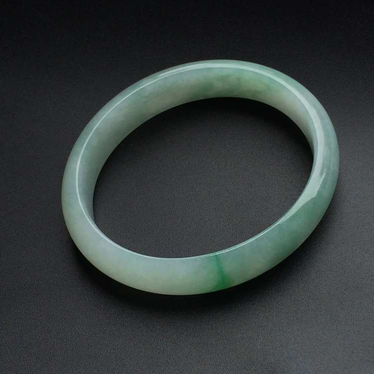 （超值推荐）糯冰种飘翠贵妃镯（55mm-48.1mm）