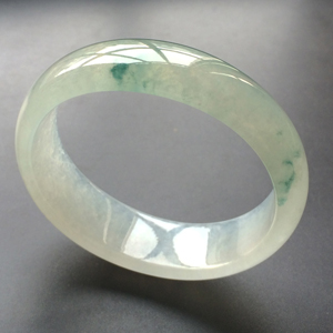 (超值推荐)冰种飘花贵妃镯(51.6mm-44.8mm)