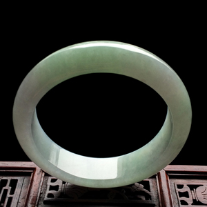 糯冰种晴水手镯（57.7mm）