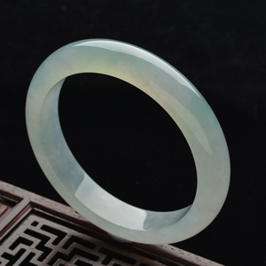 (超值推荐)冰种晴水手镯(56.6mm)