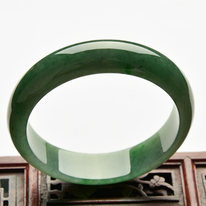 （超值推荐）糯冰种飘翠手镯（55.8mm）