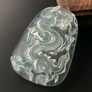 (超值推荐)冰玻种飘花龙牌挂件