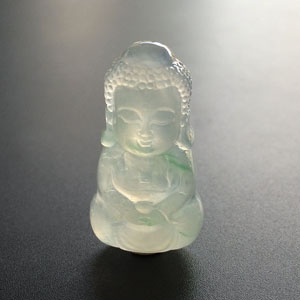 （超值推荐）冰种淡晴水略飘花宝宝佛胸坠面