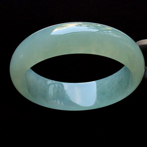 （超值推荐）糯冰种晴水贵妃镯（56.6mm-50.9mm）