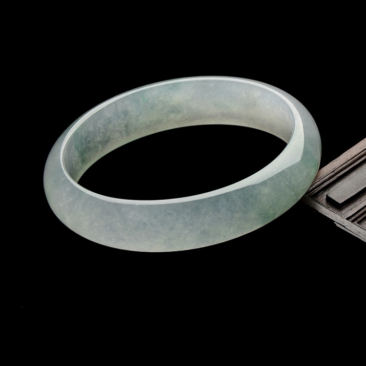 （超值推荐）冰种晴水贵妃镯（57.6mm-47.9mm）