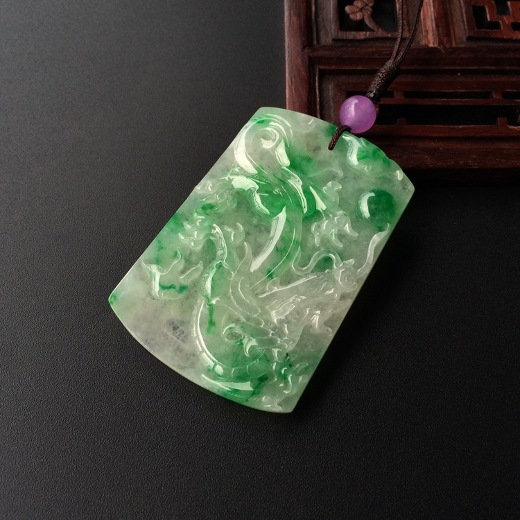 (超值推荐)糯冰种飘翠龙牌挂件