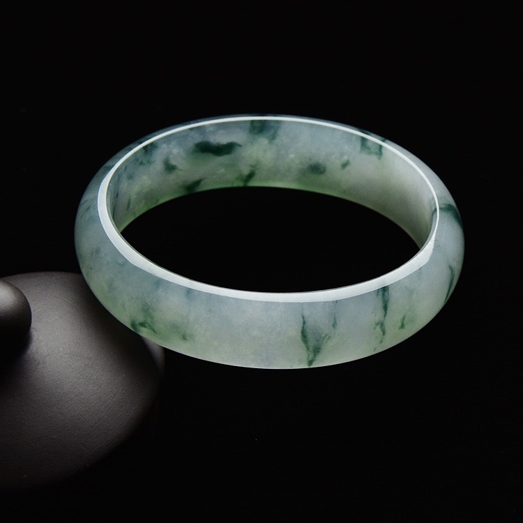 冰种飘花贵妃镯（53.2mm-48mm）