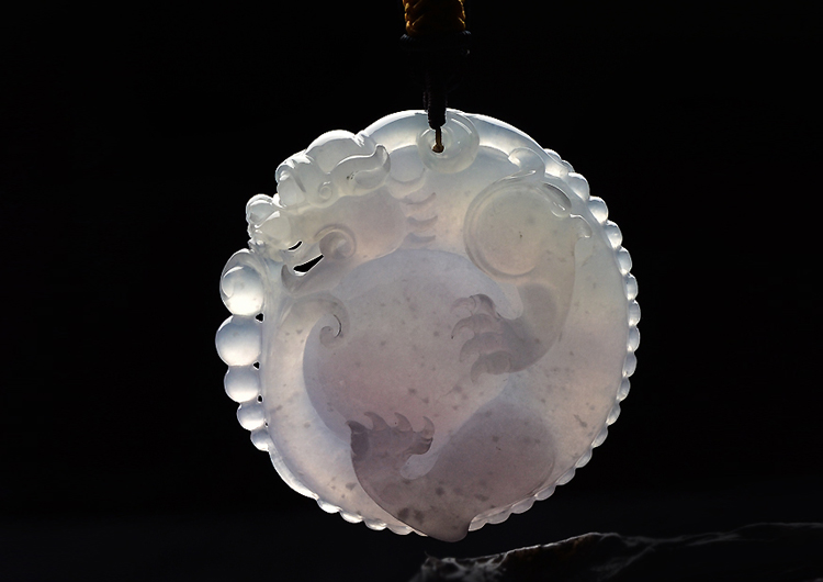 冰种晴水淡紫罗兰龙抱珠挂件