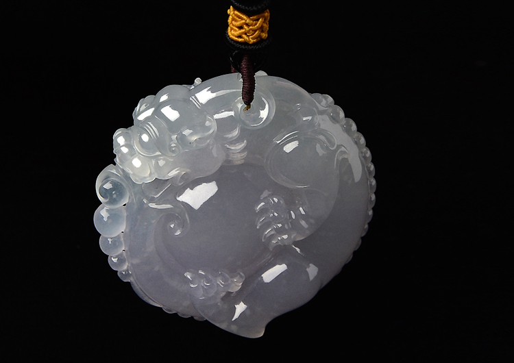 冰种晴水淡紫罗兰龙抱珠挂件