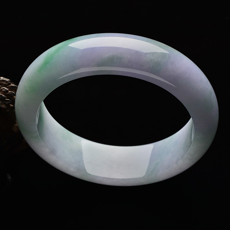 （超值推荐）糯冰种春带彩手镯（62.6mm）