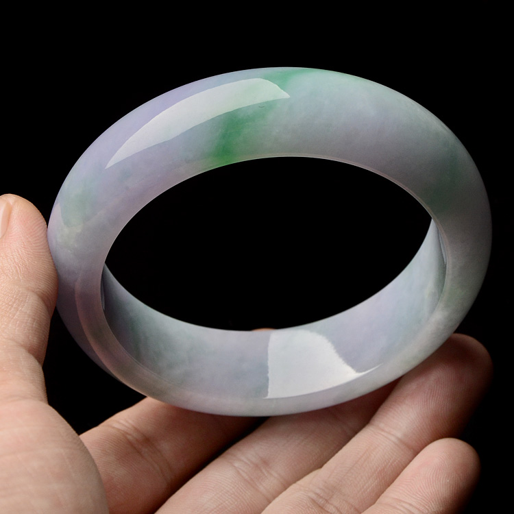 （超值推荐）糯冰种春带彩手镯（62.6mm）