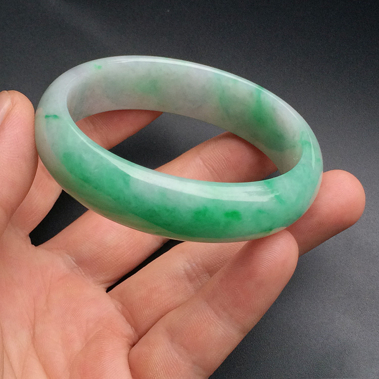 （超值推荐）糯冰种飘翠贵妃镯（54mm-47mm）