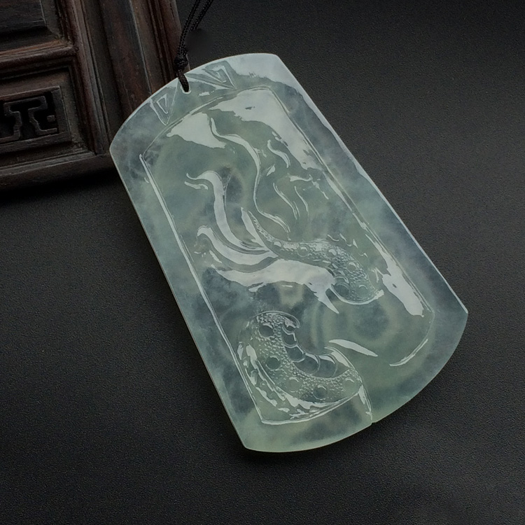 （超值推荐）冰玻种晴水龙牌挂件