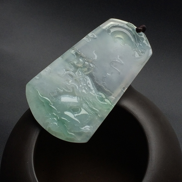 冰种晴水龙牌挂件