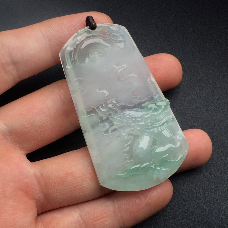 冰种晴水龙牌挂件