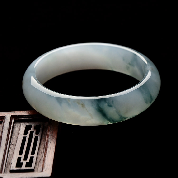 （超值推荐）冰种飘花手镯（58.2mm）