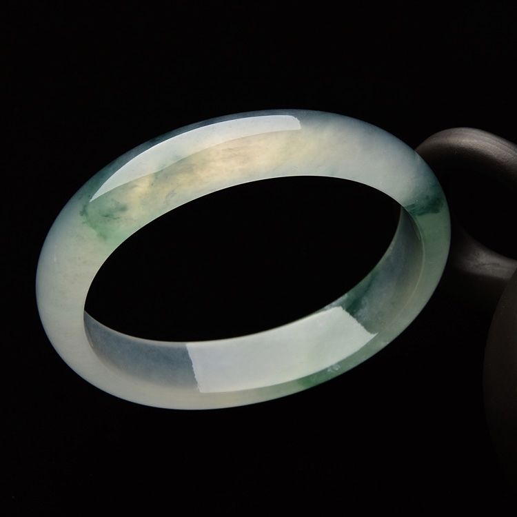（超值推荐）冰种飘花贵妃镯（56.7mm-48mm）