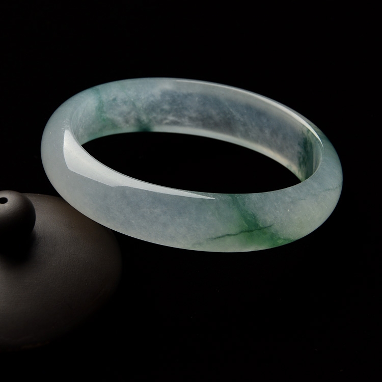 （超值推荐）冰种飘花贵妃镯（56.7mm-48mm）