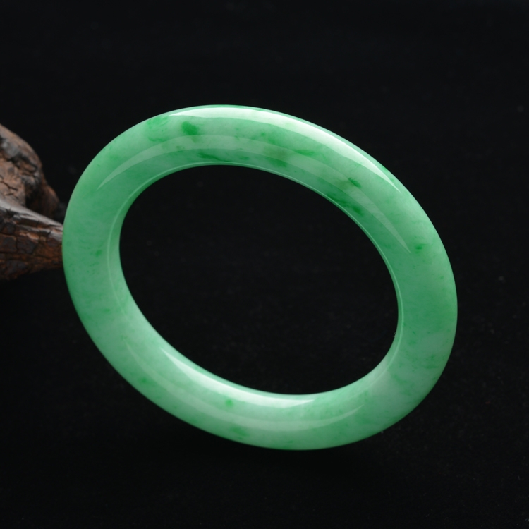 (超值推荐)糯冰种翠色圆条手镯(58.5mm)