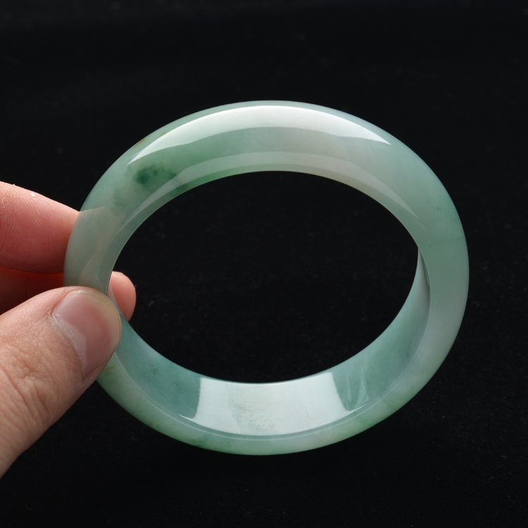 (超值推荐)糯冰种晴水飘花手镯(58.8mm)