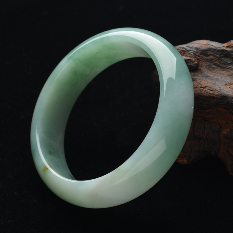 (超值推荐)糯冰种晴水飘花手镯(58.8mm)