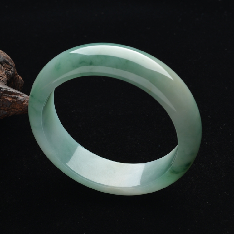 (超值推荐)糯冰种晴水飘花手镯(58.8mm)