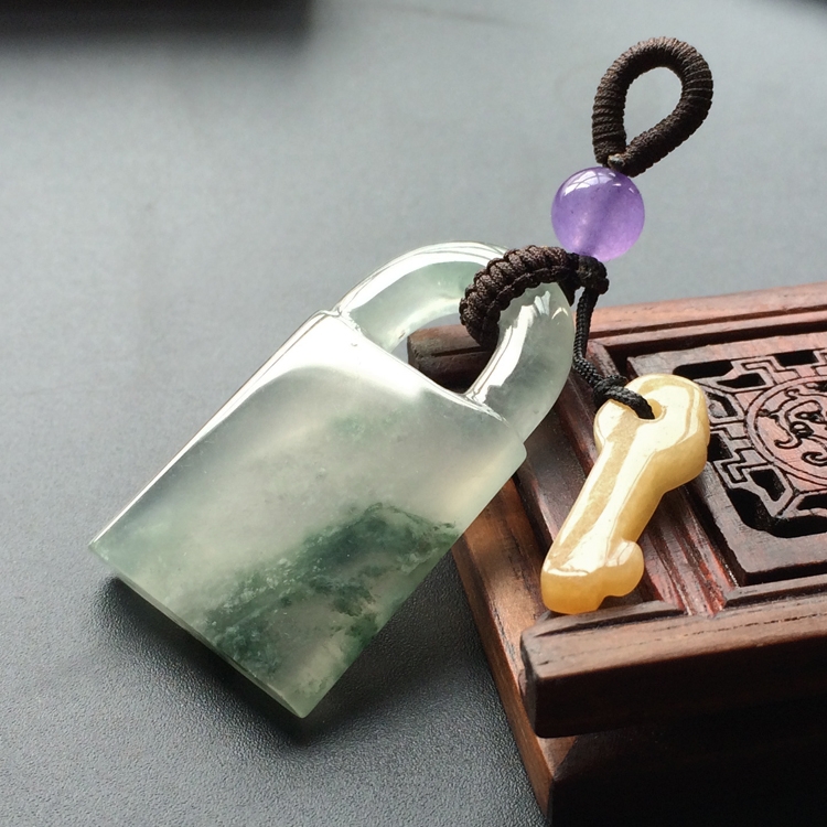 (超值推荐)冰种/糯冰种飘花/黄翡平安锁挂件