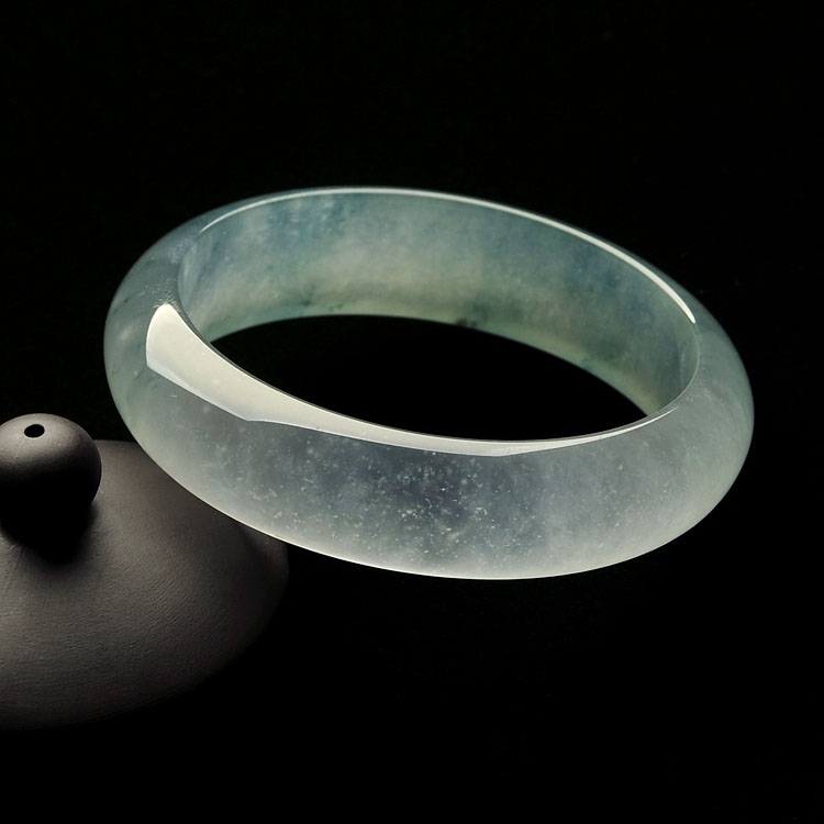 （超值推荐）冰玻种飘花手镯（57mm）