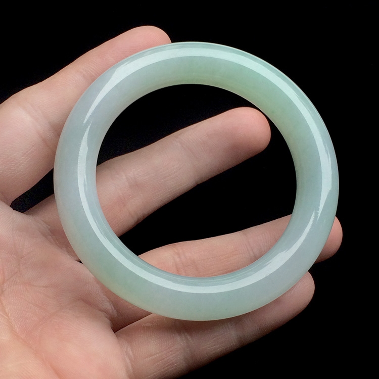 （超值推荐）糯冰种晴水圆条手镯（49.6mm）