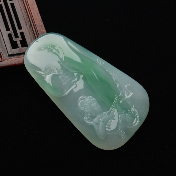 (超值推荐)冰种晴水飘翠飞天神女挂件