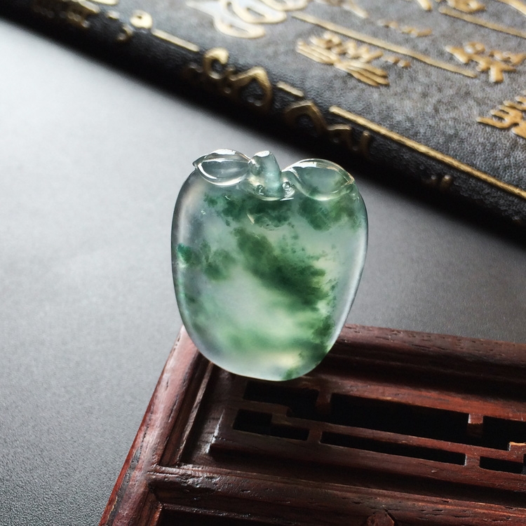 (超值推荐)冰种飘花苹果挂件