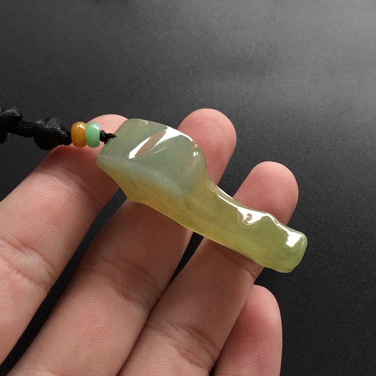 （超值推荐）糯冰种淡黄翡一马当先挂件