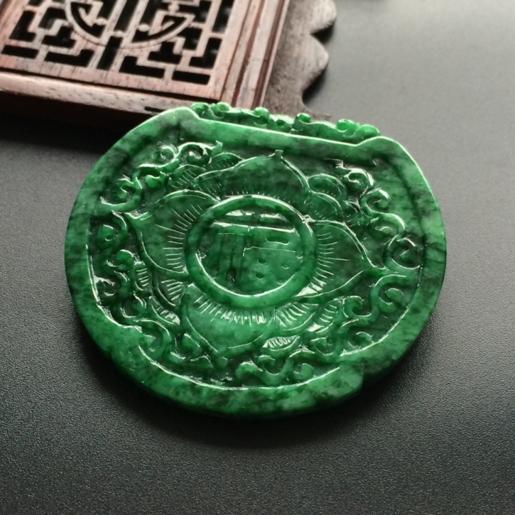 (超值推荐)糯冰种花青龙牌挂件