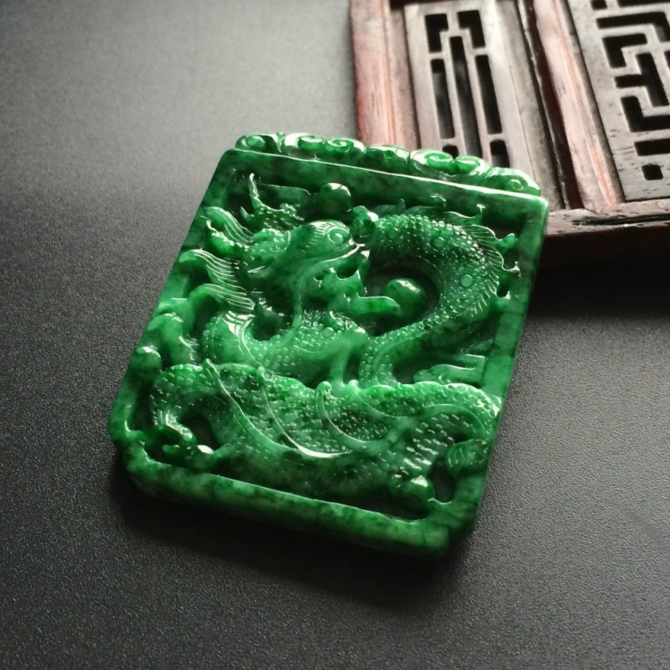 (超值推荐)糯冰种花青龙牌挂件