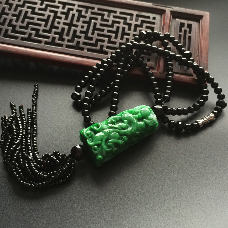 (超值推荐)糯冰种翠色仿古龙挂件